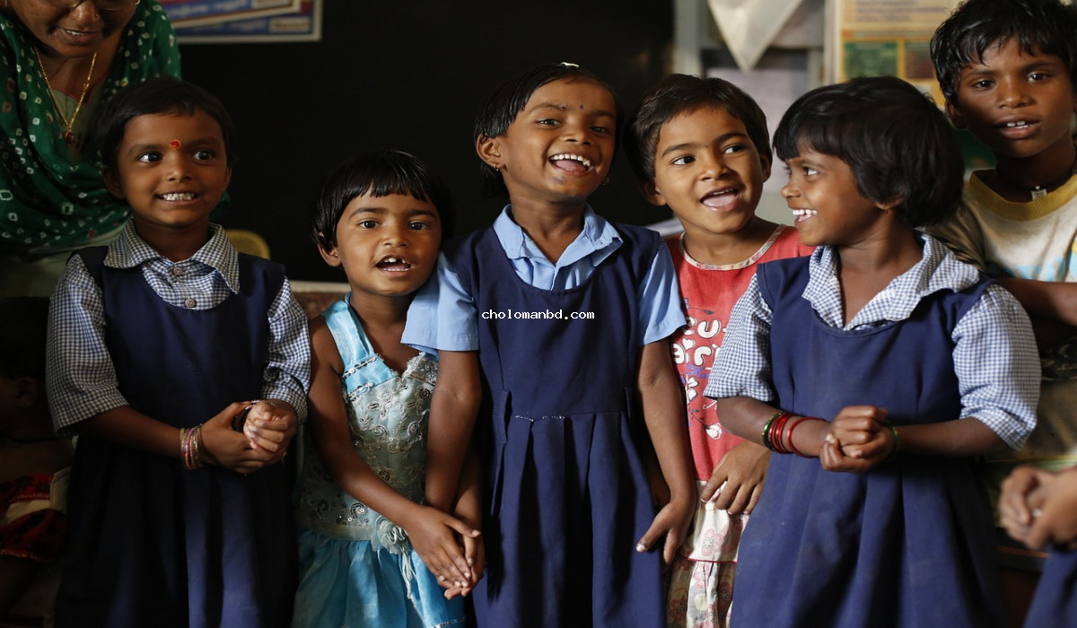 Discover the Challenges and Benefits of Bilingual Education in Bangladesh
